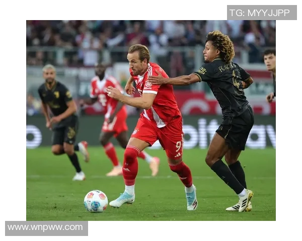 拜仁主场狂胜奥格斯堡，豪取六连胜