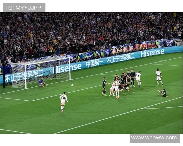 波兰0-1小负斯洛伐克：一场足球盛宴的遗憾之夜