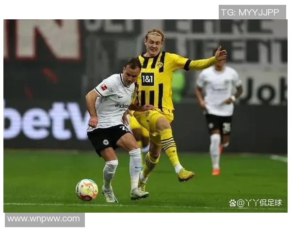 多特蒙德客场逼平法兰克福，德甲积分榜榜首争夺激烈