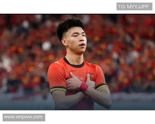 王钰栋精彩射门助力球队逆转胜利展现出色个人能力与团队配合 王钰栋精彩射门助力球队逆转胜利展现出色个人能力与团队配合